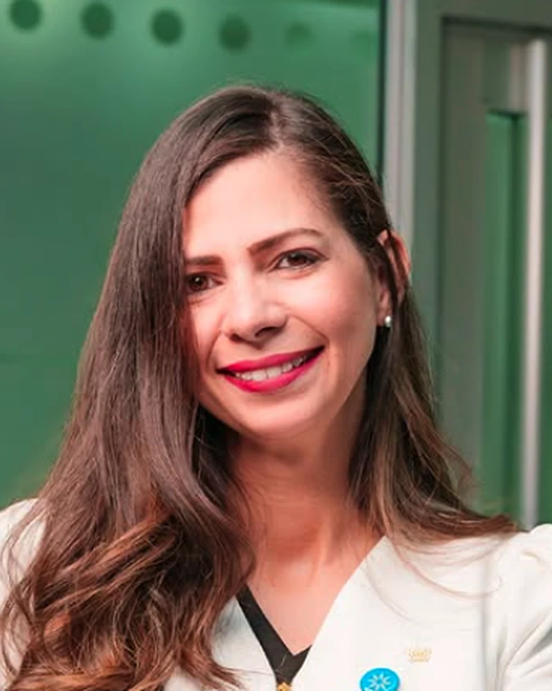 Dra. Vanessa Romero, ortodoncista y especialista en Ortopedia Maxilar en Denta Sana, Piantini, Santo Domingo